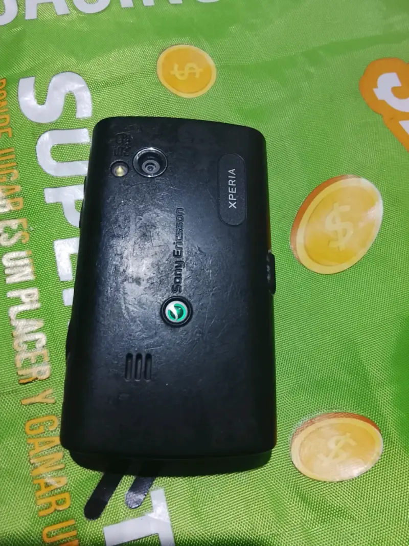 Sony Ericsson Xperia con teclado deslizable - 4