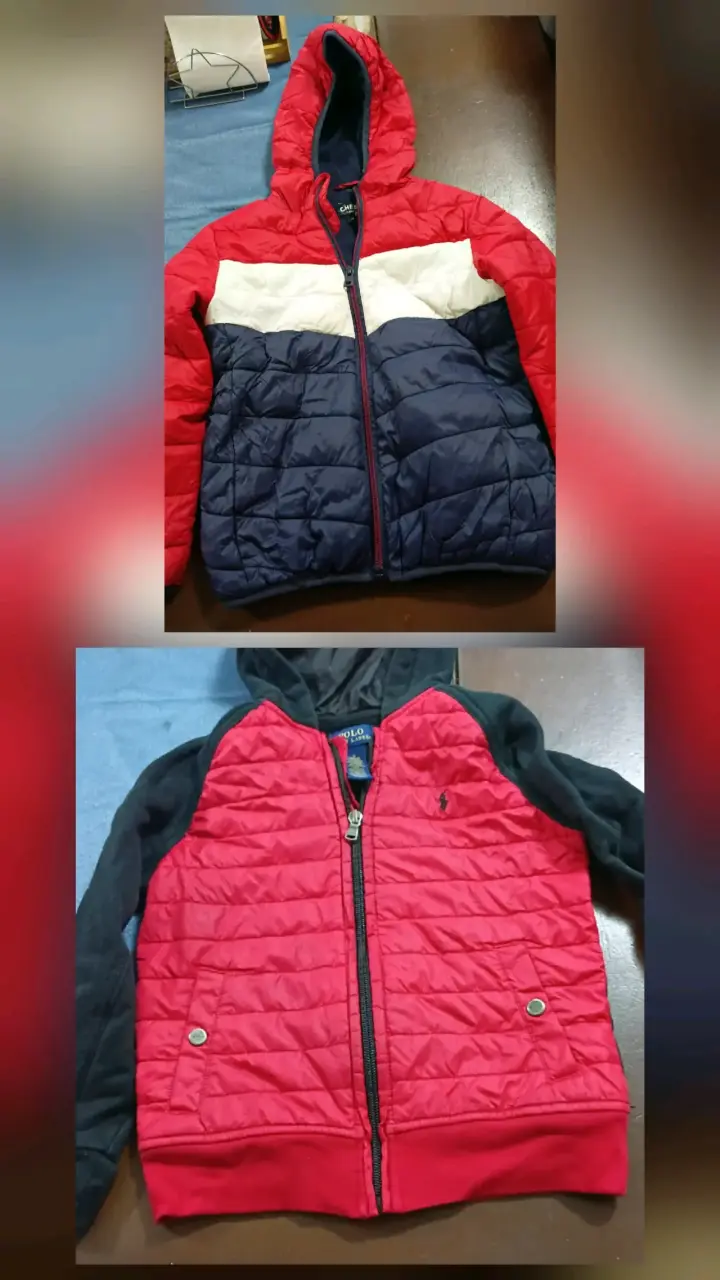 Chaqueta acolchada con capucha para niños