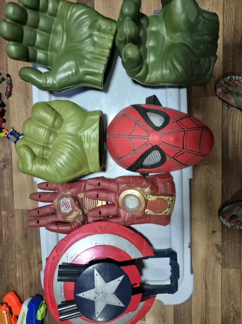 Set de disfraces de superhéroes Marvel