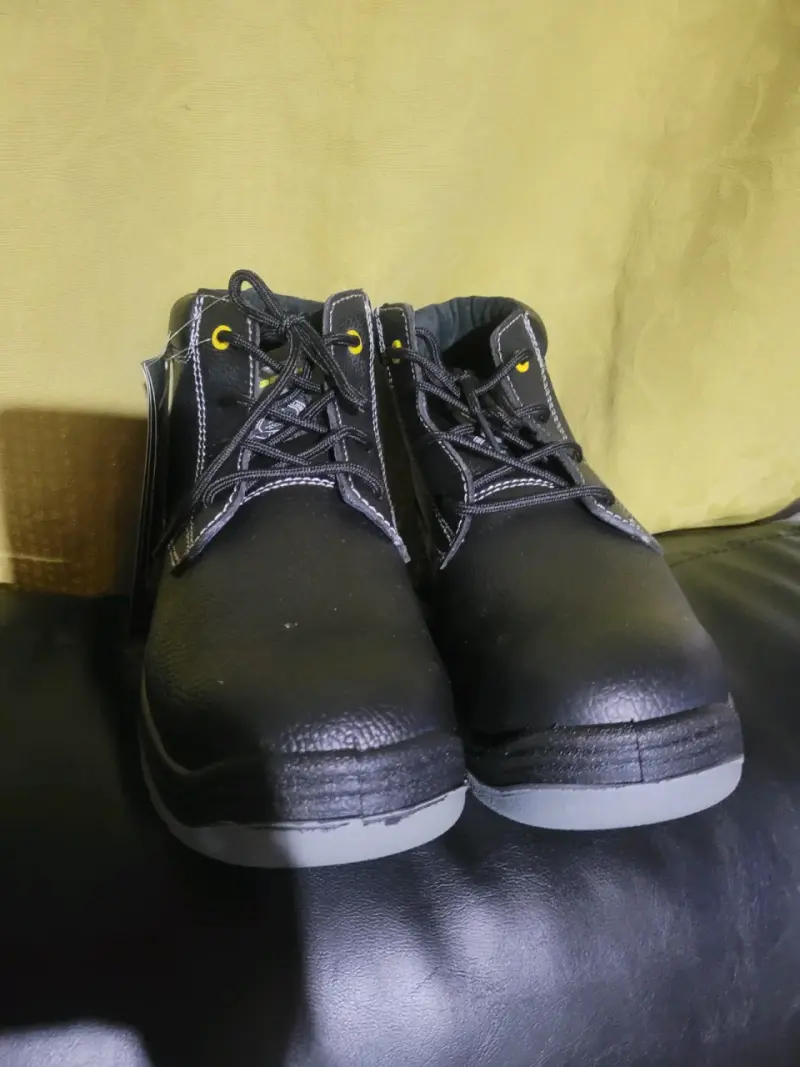 Botas de seguridad negras Alaskoo - 2