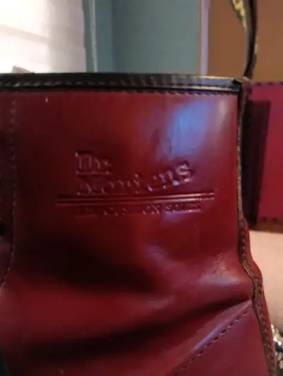 Botas Dr. Martens de cuero rojo - miniatura 1