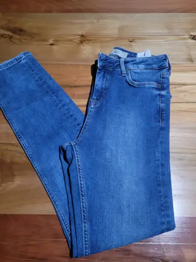 Jeans azul clásico para mujer - miniatura 3