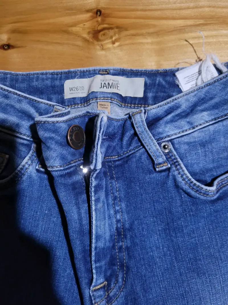 Jeans azul clásico para mujer - 4