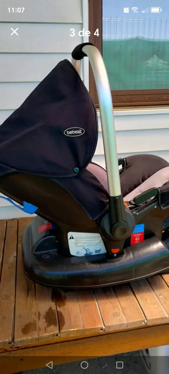 Silla de auto para bebé Bebesit con base - 3