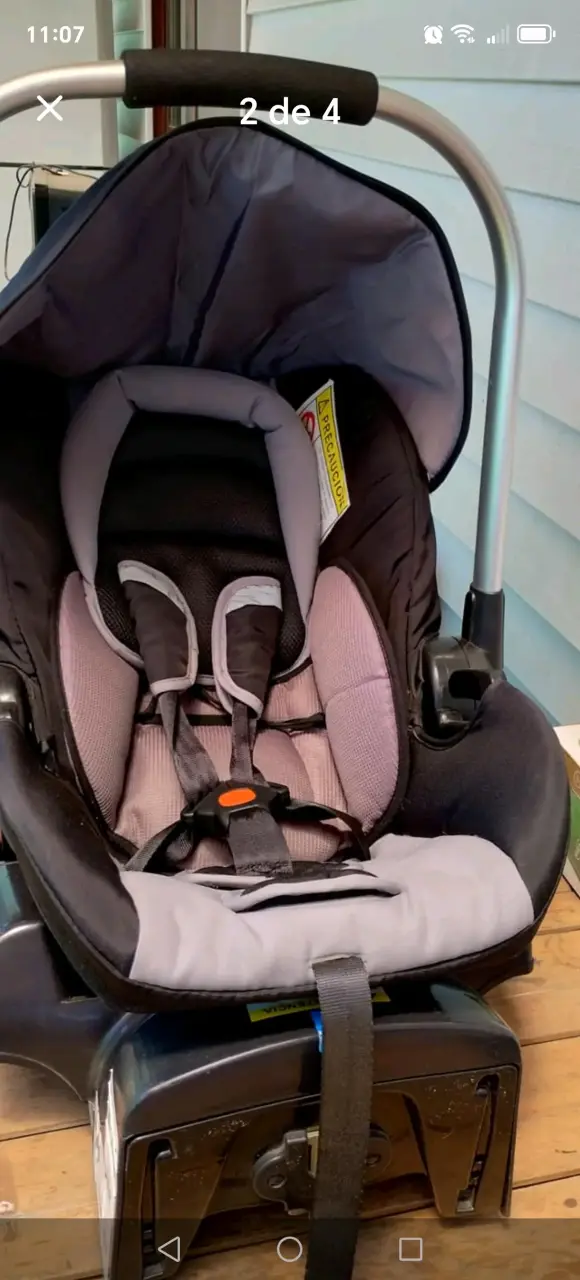 Silla de auto para bebé Bebesit con base - 4