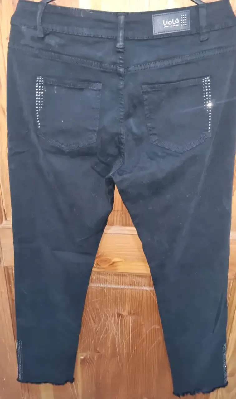Pantalones negros Liolá con detalles brillantes - 2