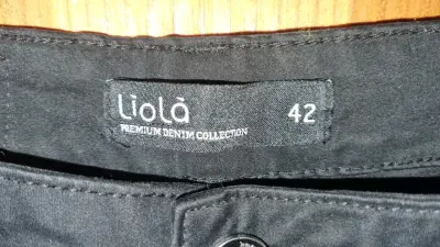 Pantalones negros Liolá con detalles brillantes - miniatura 3