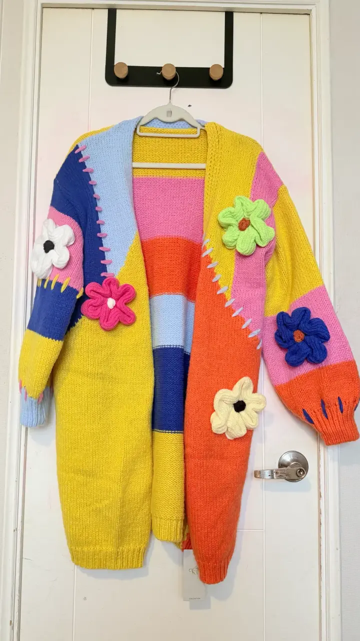 Cardigan de lana multicolor con flores - 1