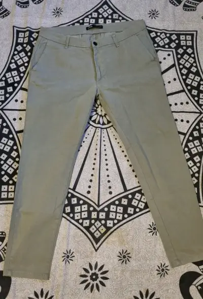 Pantalones zara verde oliva para hombre - miniatura 1