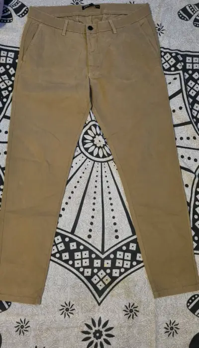 Pantalones Zara color beige para hombre - miniatura 1