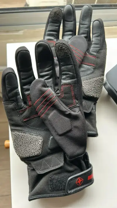 Guantes de moto negros marca Kore - miniatura 2