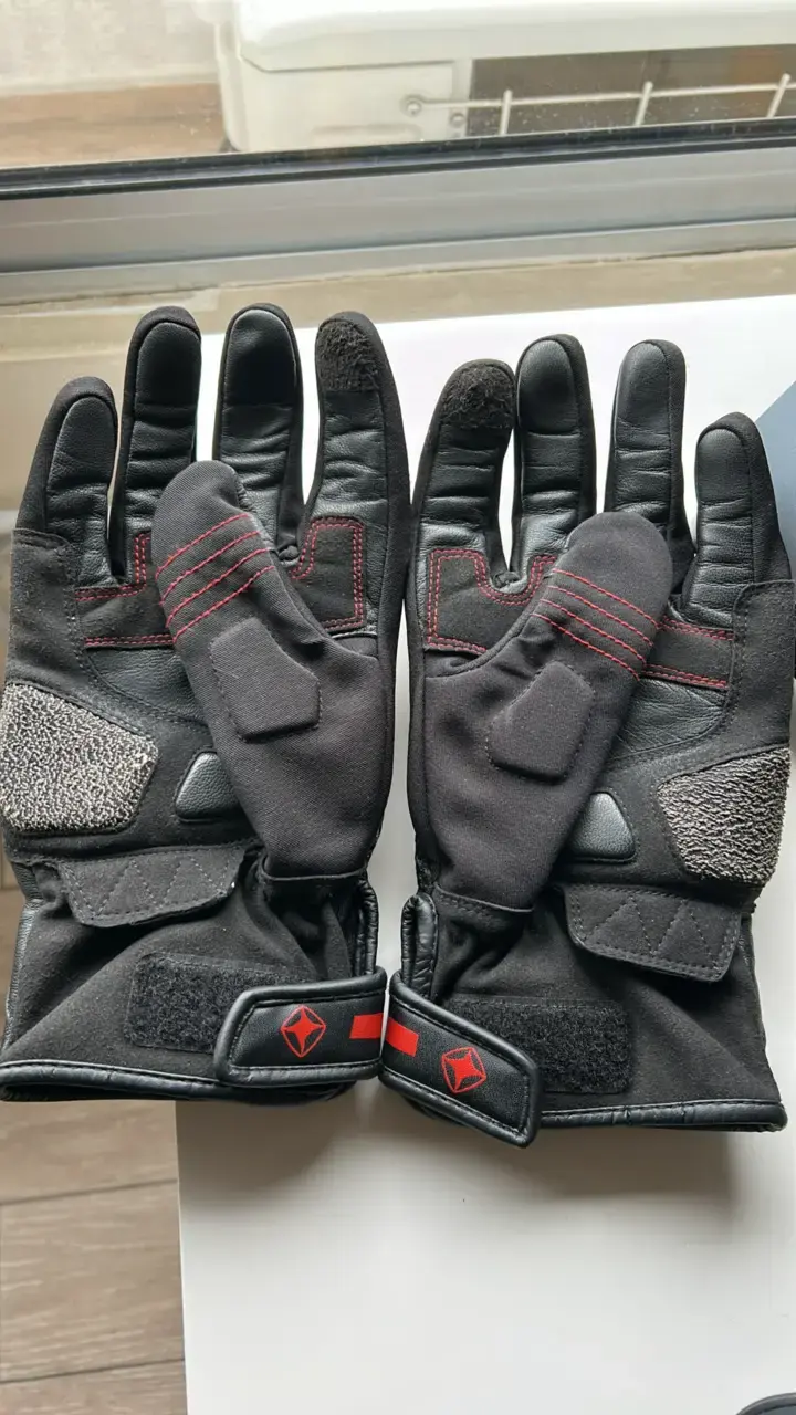 Guantes de moto negros marca Kore - 5