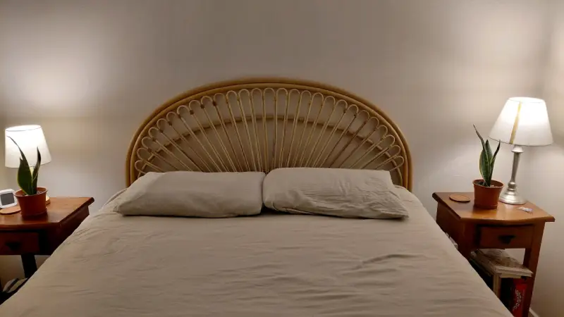 Respaldo de cama de ratán artesanal - 2