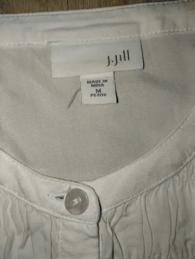 Blusa blanca de manga larga con botones - miniatura 2