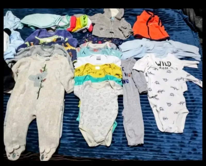 Lote de ropa infantil variada - 2