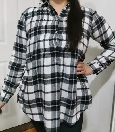 Camisa de franela a cuadros blanco y negro - miniatura 1