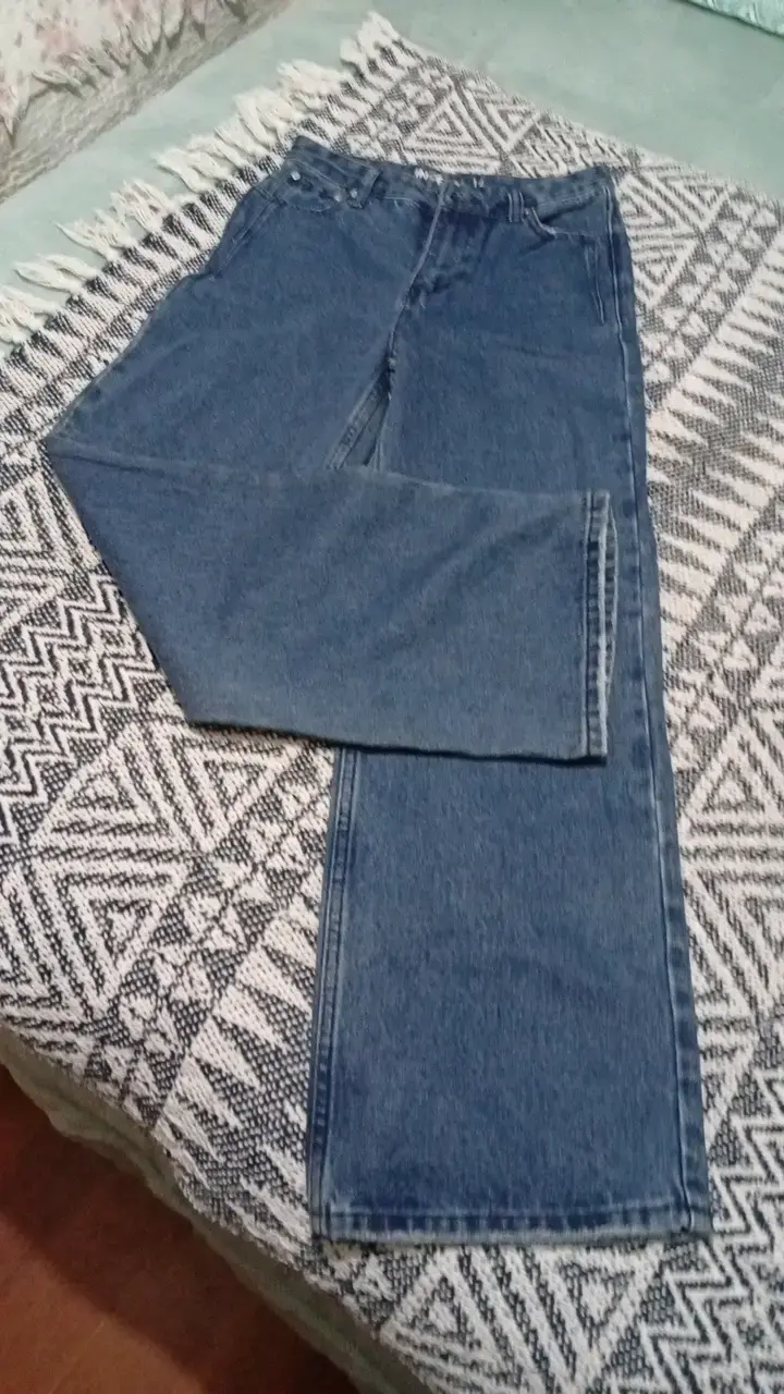 Jeans de mezclilla azul clásico