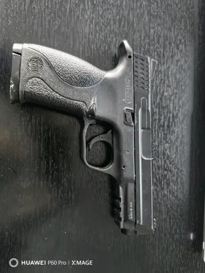 Pistola co2 - miniatura 1