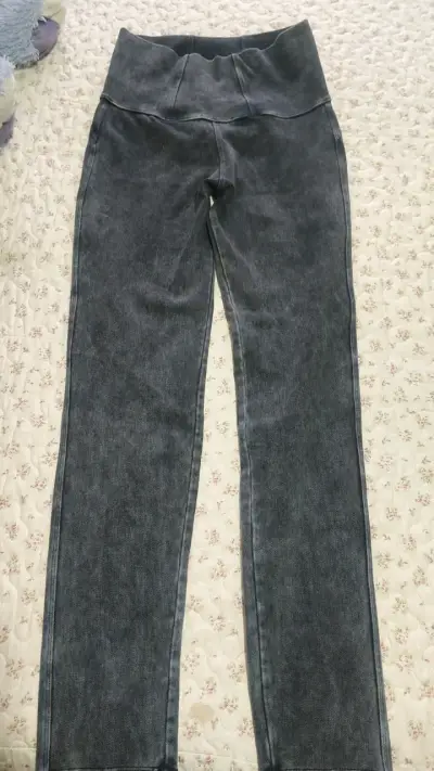 Jeans calza gris oscuro de mujer - miniatura 2