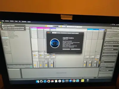 Estudio de grabación completo con monitor y teclado MIDI - miniatura 2