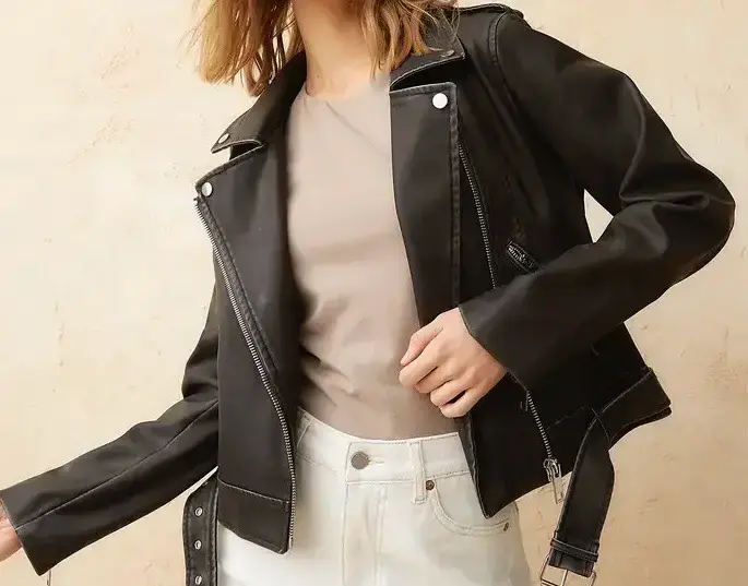 Chaqueta de cuero negra - 1