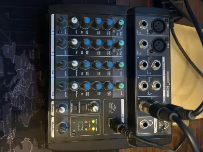 Estudio de grabación completo con monitor y teclado MIDI - miniatura 6