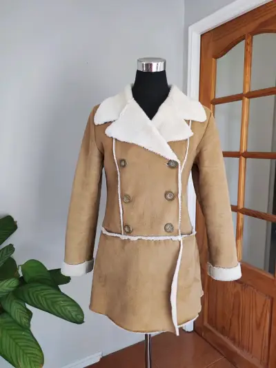 Abrigo de mujer camel con forro de lana - miniatura 1