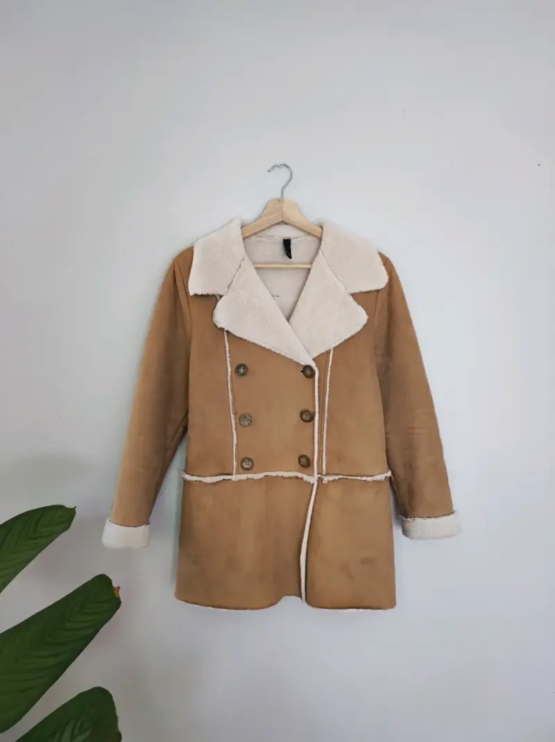Abrigo de mujer camel con forro de lana - 3