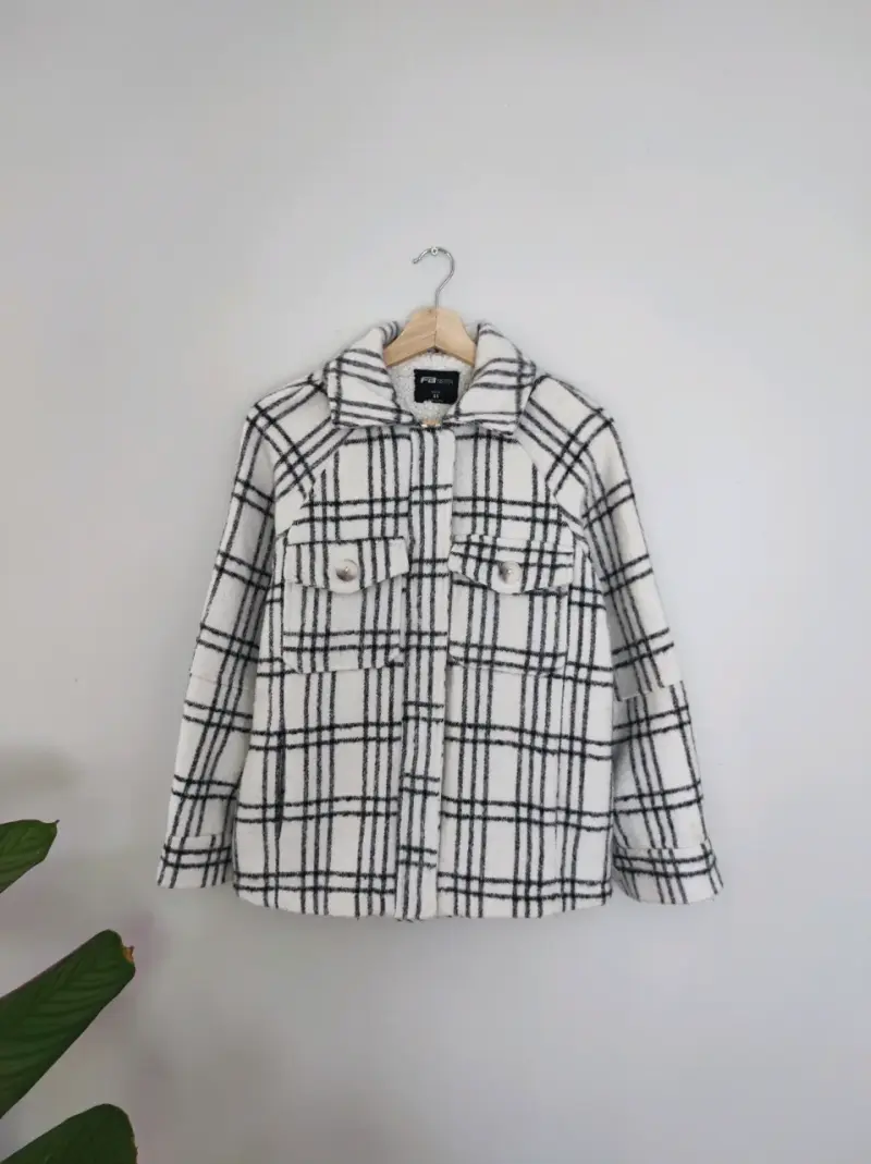 Chaqueta de lana a cuadros blanco y negro - 3