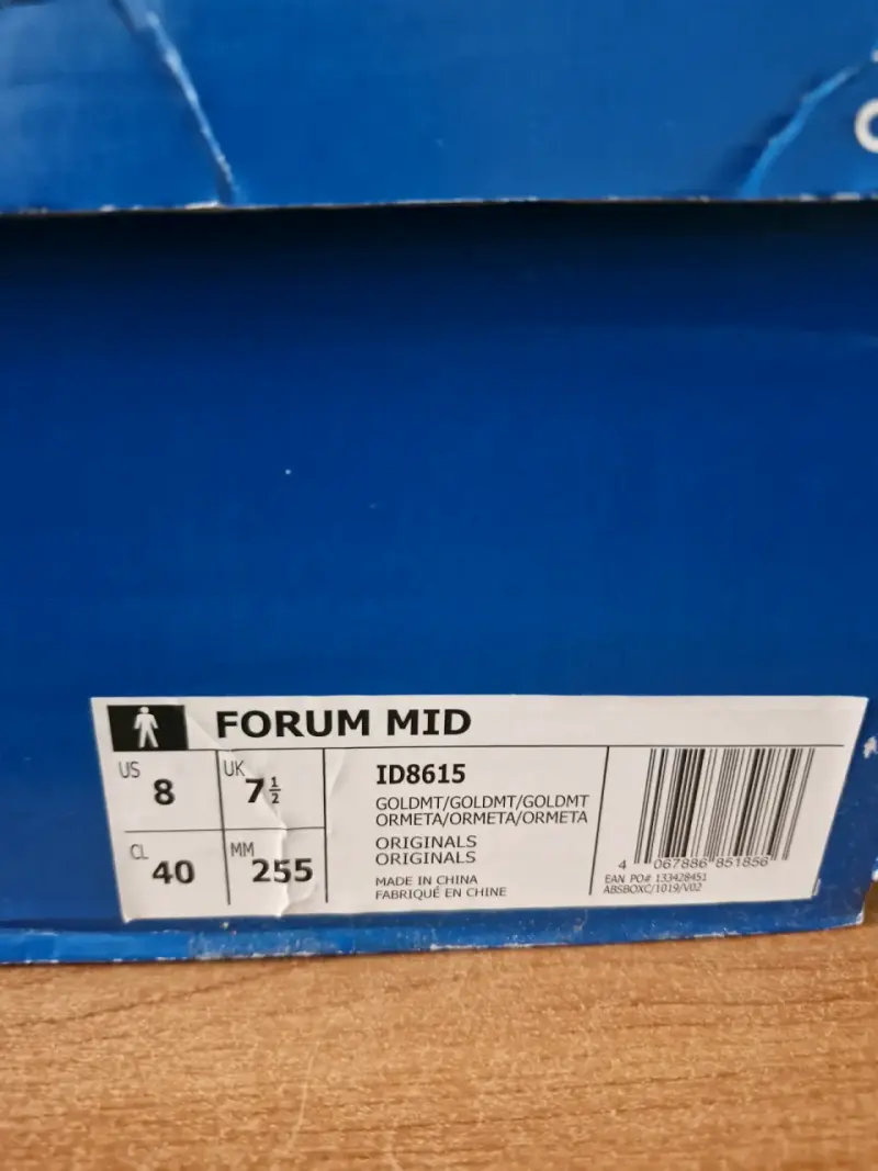 Zapatillas doradas Adidas edición especial - 6