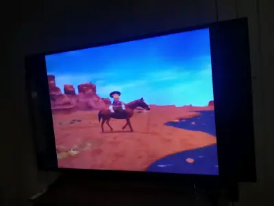 Televisor LED de 50 pulgadas HD - miniatura 2