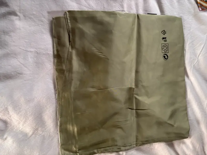 Funda de almohada verde oliva