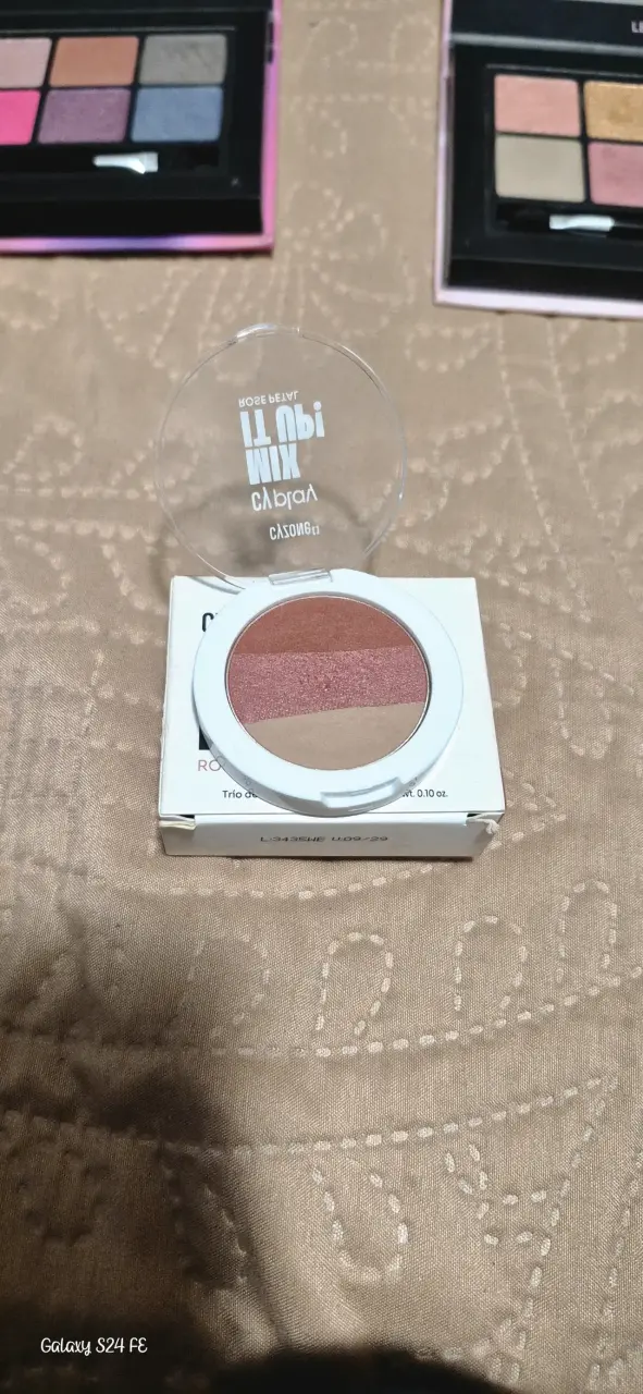 Trío de sombras de ojos Cyzone