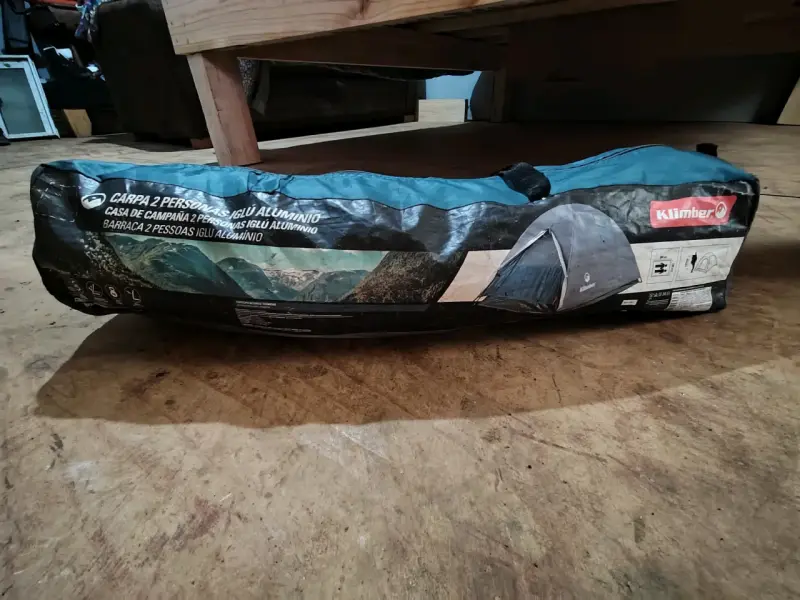 Carpa de camping azul y verde - 1
