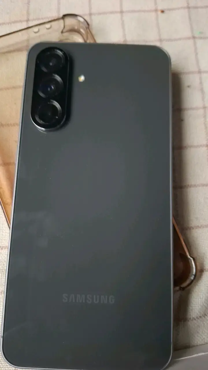 Samsung Galaxy A56 5G nuevo en caja - 4