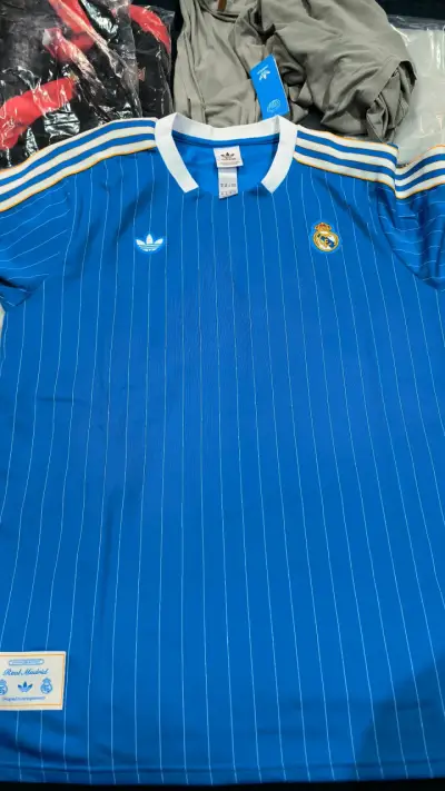 Camiseta Adidas Real Madrid azul retro - miniatura 1