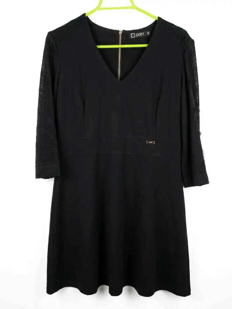 Vestido negro con encaje y cierre trasero - 1