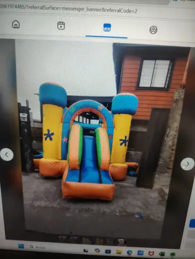 Castillo inflable para niños con tobogán - miniatura 1