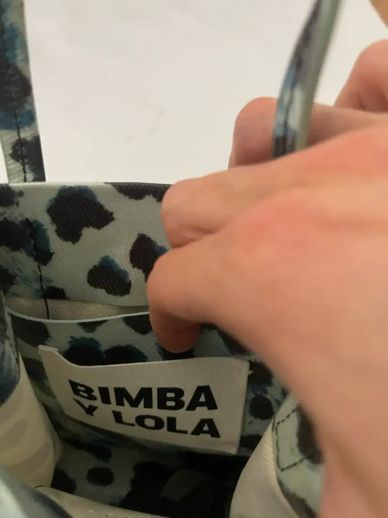 Bolso pequeño estampado con correa ajustable - 3