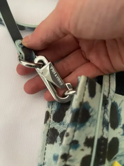 Bolso pequeño estampado con correa ajustable - miniatura 4
