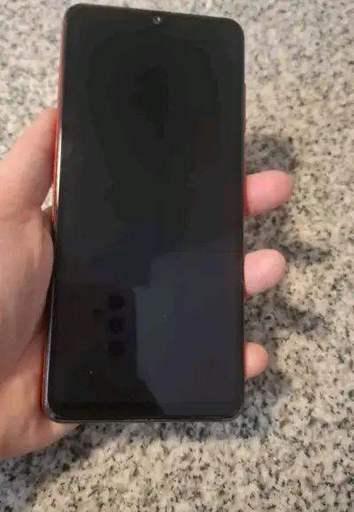 Samsung Galaxy A31 rojo en buen estado - miniatura 4