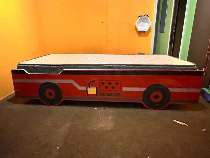 Cama infantil con diseño de autobús - 6