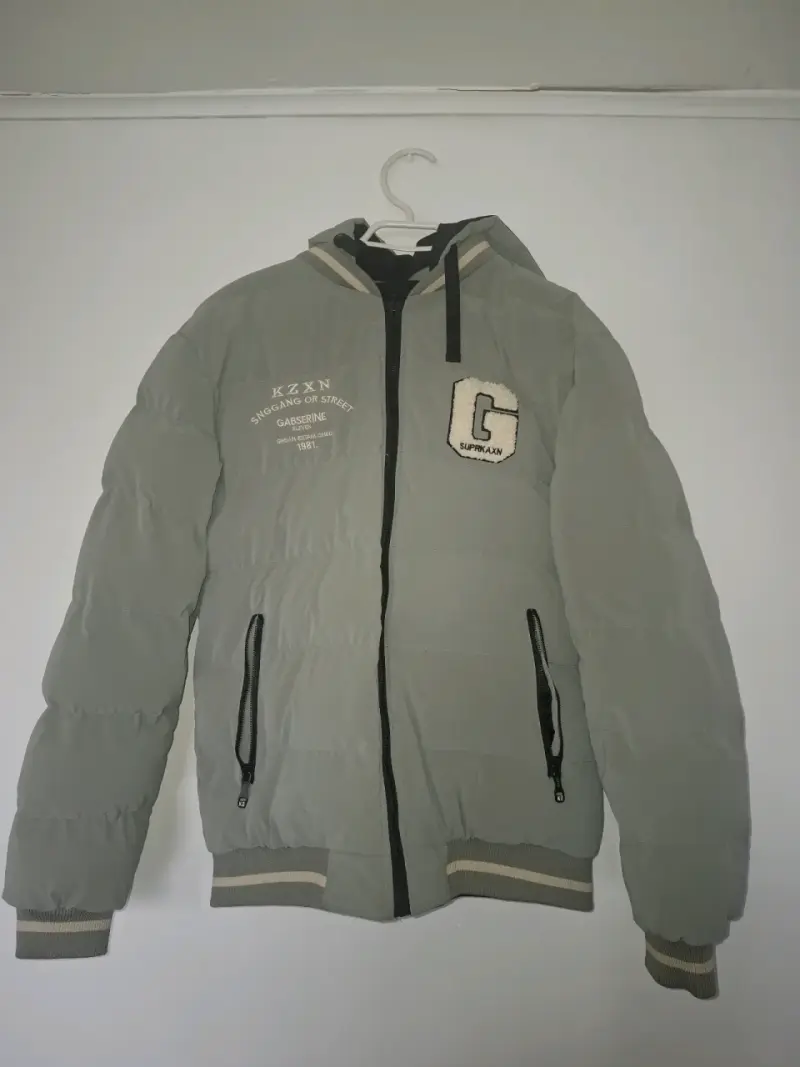 Chaqueta negro con capucha REXN estilo urbano - 3