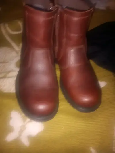 Botas de cuero marrón para hombre - miniatura 1