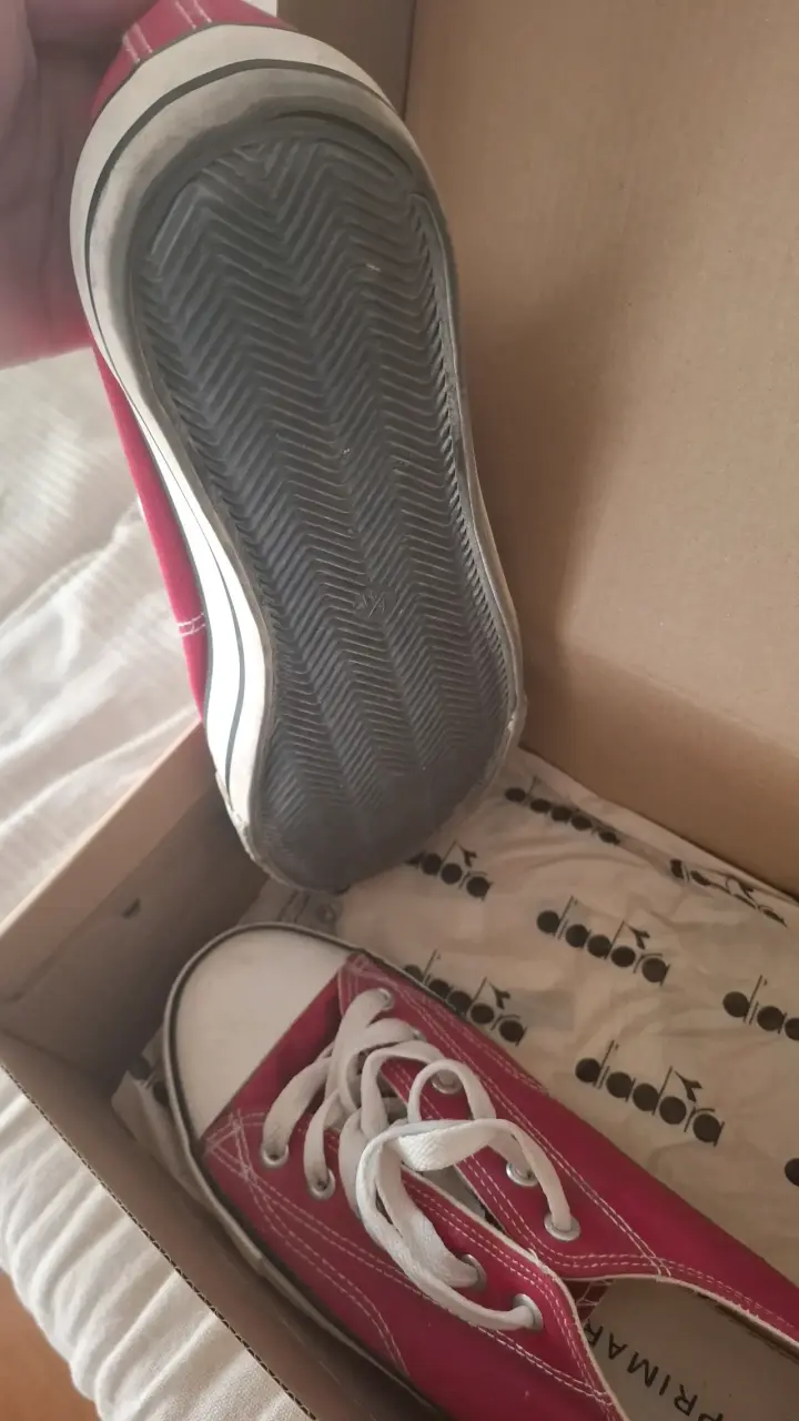 Zapatillas rojas de lona estilo Converse. talla 41 - 5