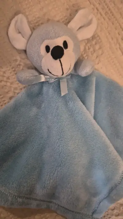 Manta de apego azul con peluche de ratón - miniatura 2