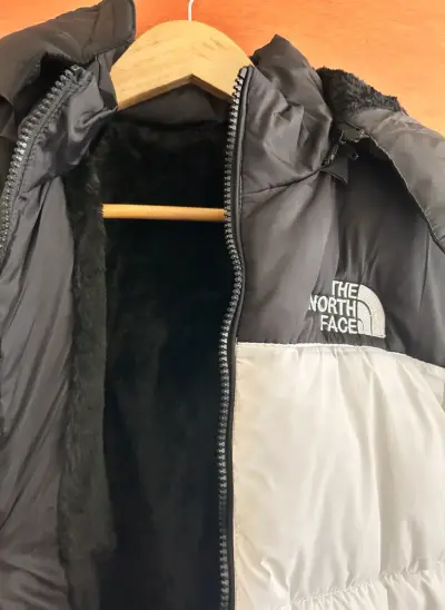 Chaqueta The North Face bicolor con capucha - miniatura 3