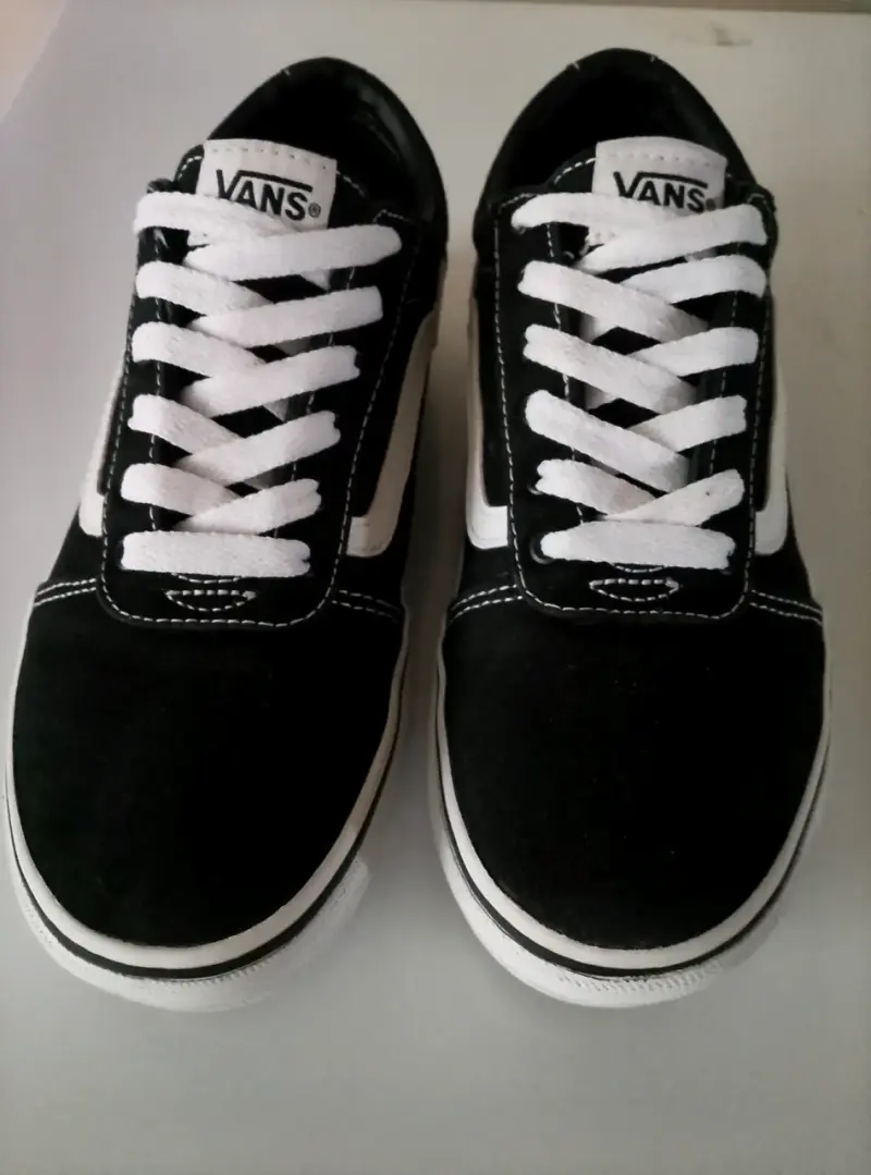 Zapatillas Vans negras clásicas unisex - 1