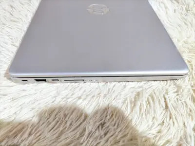 HP Intel i5 10Gen, 8Ram, SSD 240 - miniatura 5