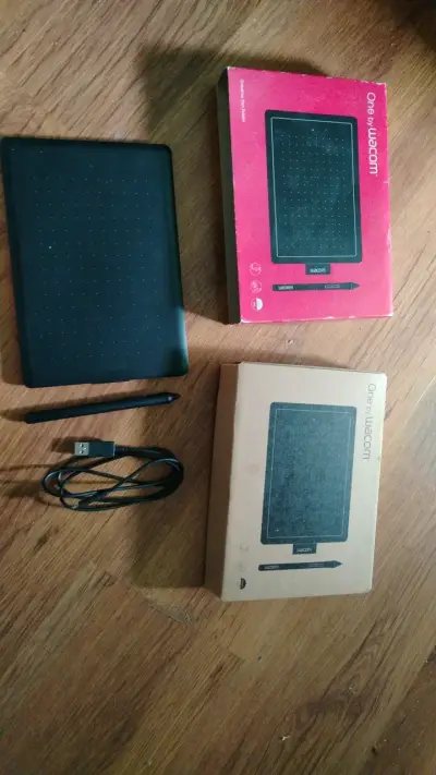 Tableta gráfica Wacom One con lápiz y cable - miniatura 1